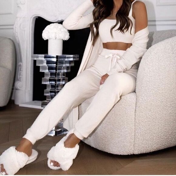 William b lounge slippers - Picture 1 of 3